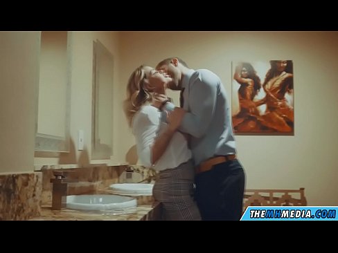 ❤️ Wann eng Busty Blond Iech an engem ëffentlechen Toilette verféiert ❤❌ Porno bei eis lb.special-grasser.ru ️❤